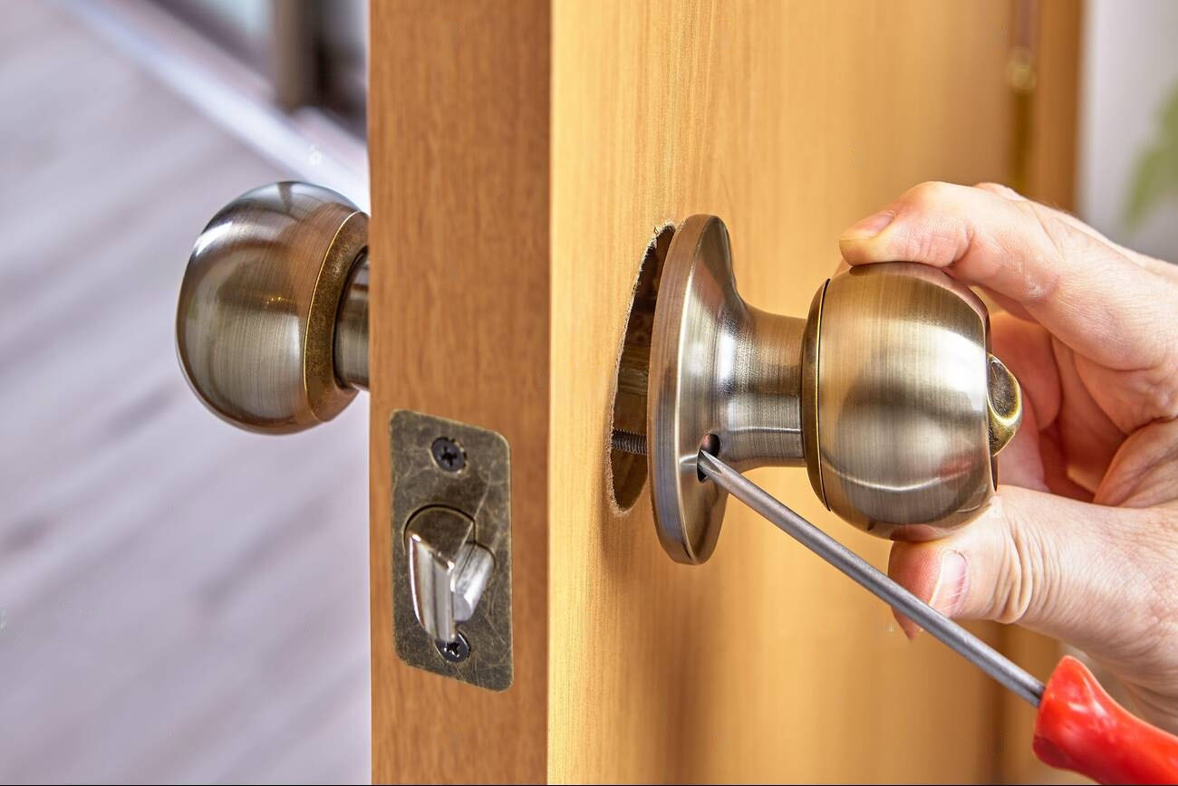 Need Wooden Door Lock Repair